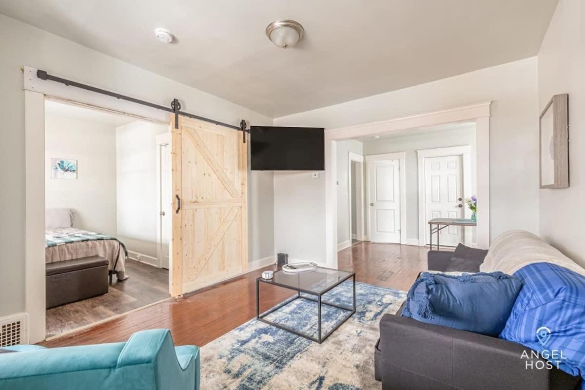 Newly Remodeled Apt, South Hills Old Brooklyn Area Cleveland Ngoại thất bức ảnh